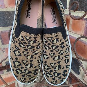 Ladies memory foam shoes